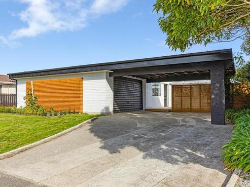 31 Rewarewa Crescent, Waikanae