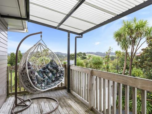 22 Mcentee Road, Waitakere