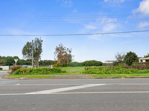 76 Clayton Road, Mangakakahi