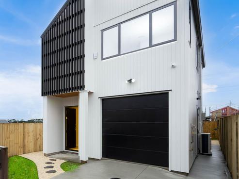 28 Horokaka Street, Massey
