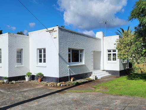 17 Taiere Terrace, Onehunga