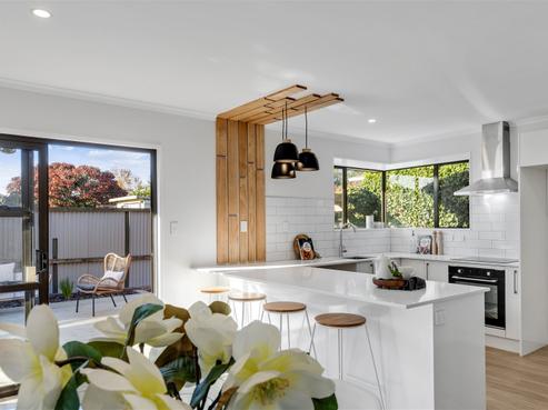 2/11 Gatonby Place, Avonhead