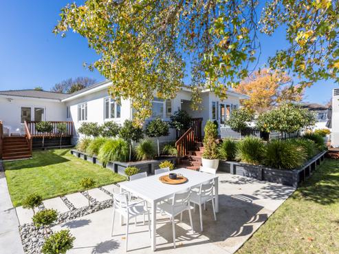 5 Chambers Street, Havelock North