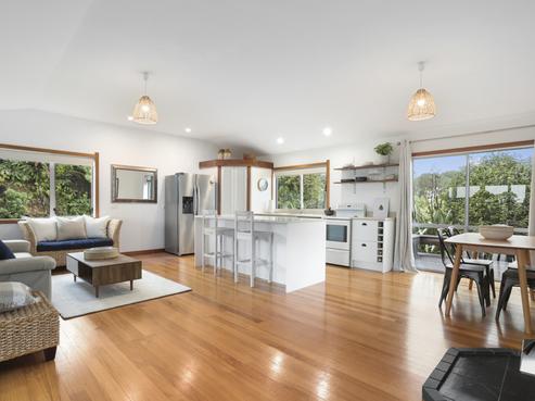 124 Mcentee Road, Waitakere