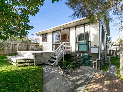 6A Raine Street, Karori