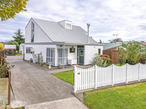 87 Devon Road, Springvale