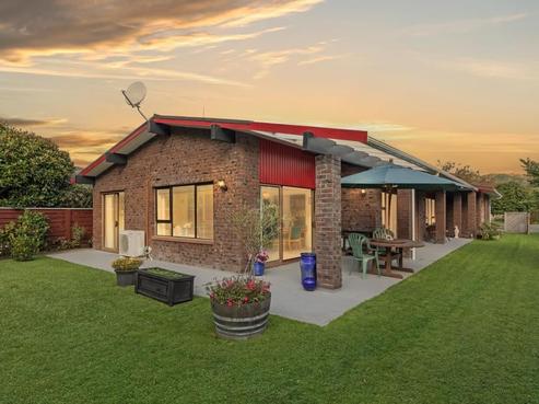 53 Kohekohe Road, Waikanae