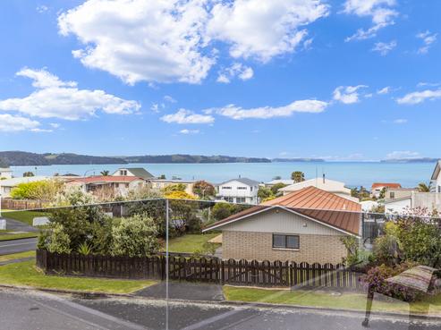 8 Ariki Drive, Snells Beach