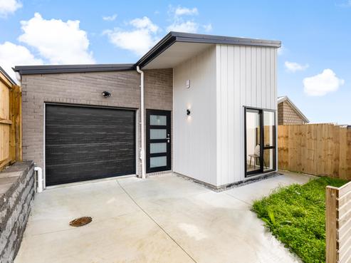 36 Morus Road, Massey