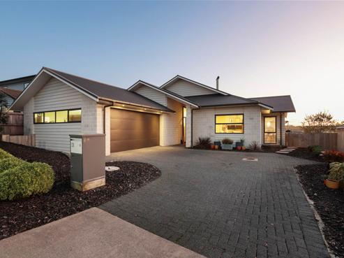 12 Kingfisher Road, Silverdale