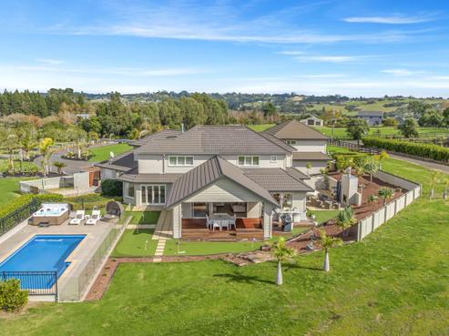 81 Potts Road, Whitford
