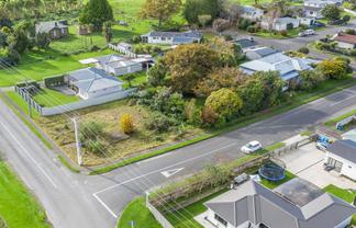 8 Roslyn Road, Levin