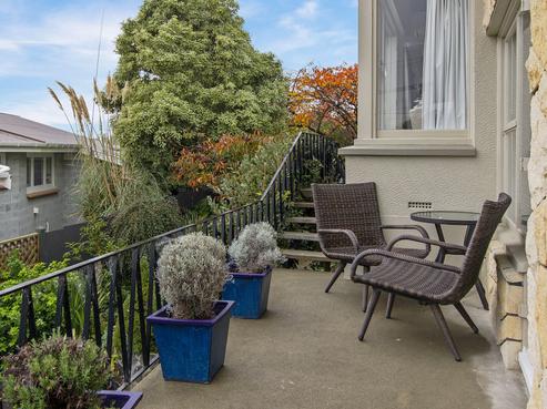 71 Old North Road, Marchwiel