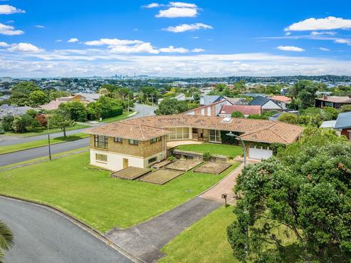 2 Pendene Place, Forrest Hill