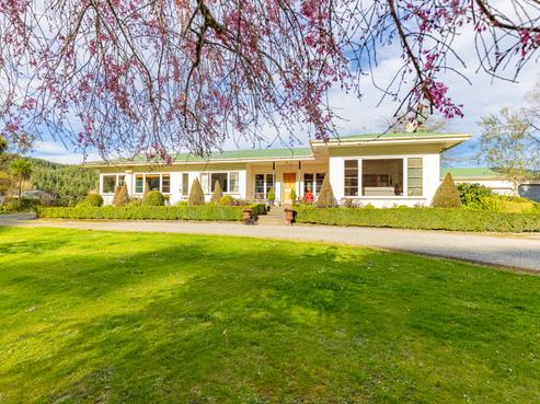 366 Mangarei Road, Bideford