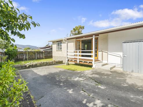 15A Enfield Street, Wainuiomata