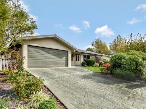 12 Appaloosa Avenue, Richmond