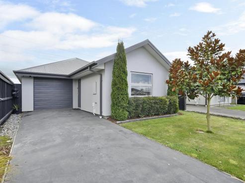 52 Helmore Street, Fernside