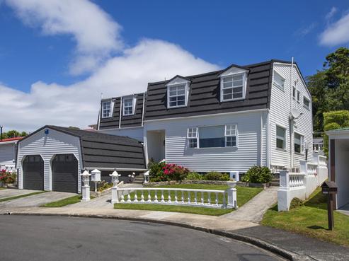 7 Epping Grove, Karori