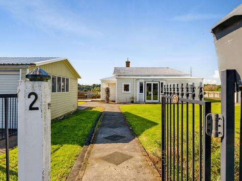2 Broadway, Waitara