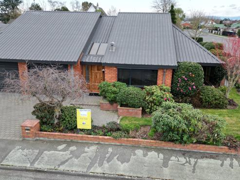 24 Falcon Drive, Allenton