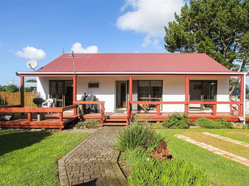 9 Hosking Place, Clarks Beach