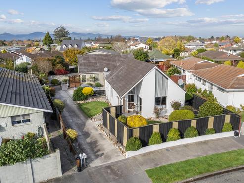 42A Delaware Crescent, Russley