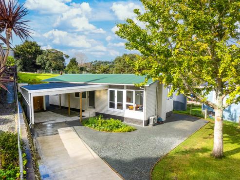 33 West End Avenue, Woodhill