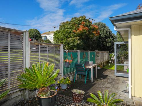 607B Augustus Street North, Thames