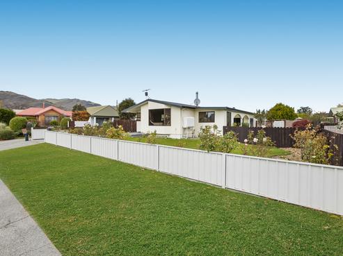 102 Neplusultra Street, Cromwell