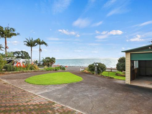 310 Thames Coast Road, Thornton Bay