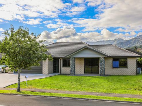 24 Mary-ellen Place, Coromandel