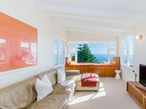 37 Aperahama Street, Paekakariki