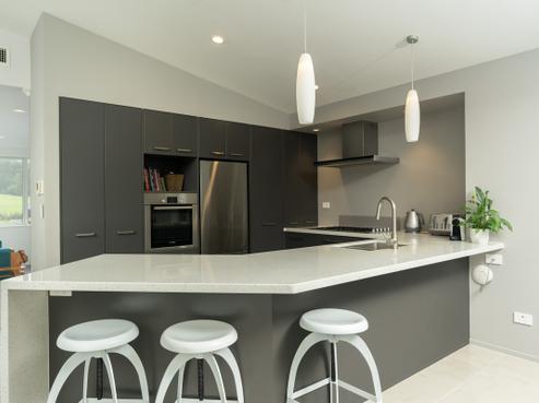 160 Gray Road, Kamo