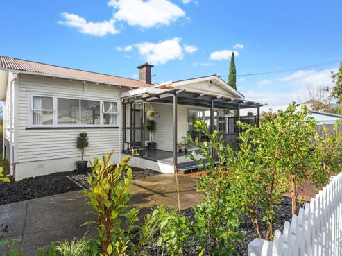43 Moa Road, Point Chevalier