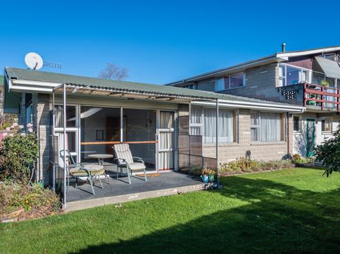 2/216 King Street, Temuka