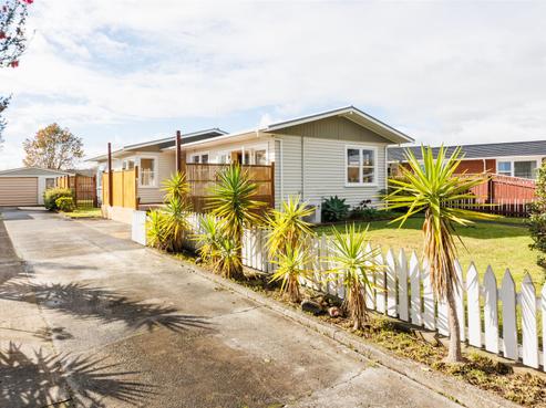 39 Abraham Crescent, Milson