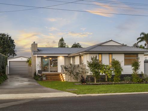 140 Kiwi Road, Whangamata