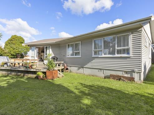7 Howard Hunter Avenue, Saint Johns