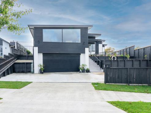 7 Kapua Crescent, Rototuna North