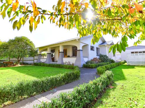 6 Parkes Avenue, Saint Johns Hill