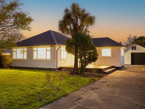 94 Breezes Road, Avondale