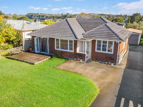 39 Matipo Road, Te Atatu Peninsula
