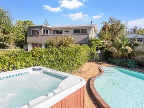 56 David Avenue, Hillpark