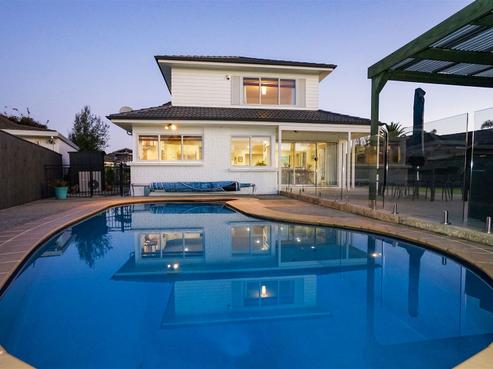 16 Harrowfield Drive, Harrowfield