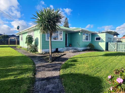 35 Fox Street, Opunake