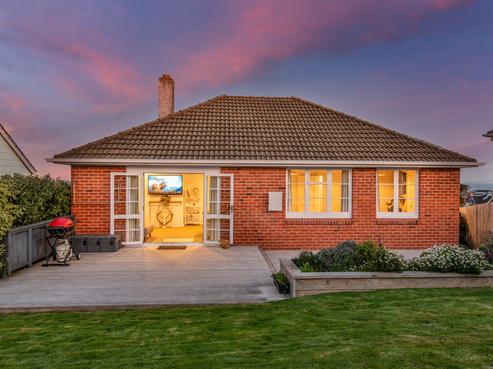 52 Aberdeen Road, Saint Clair