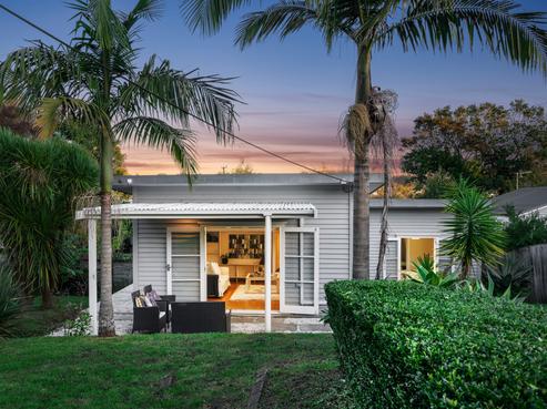 14 Atkinson Road, Titirangi