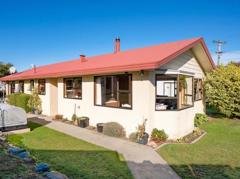 2 Aeolus Place, Wanaka