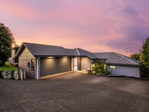 66 Waiora Road, Stanmore Bay